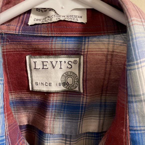 Levi’s women’s size small snap front - Picture 4 of 10